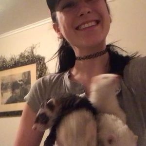 Meet your Posher, Hailey